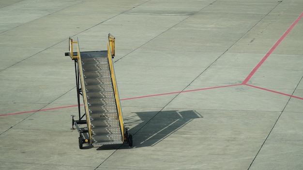 Passerella di aereo all&#39;aeroporto