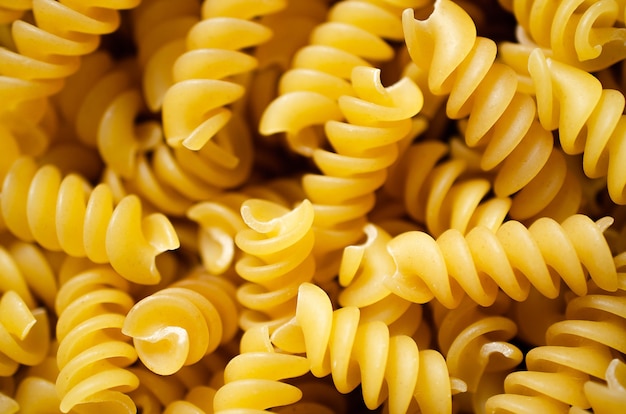 Pasta a spirale cruda