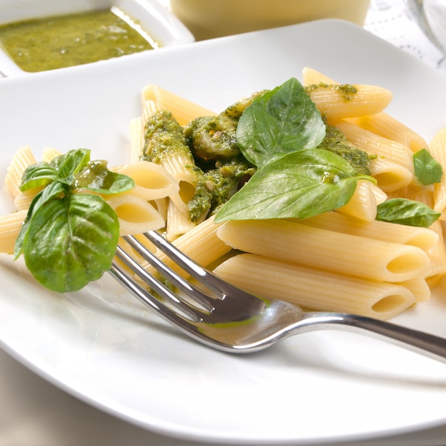 Pasta al pesto