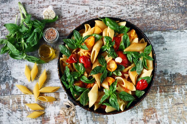 Pasta Con Basilico E Verdure