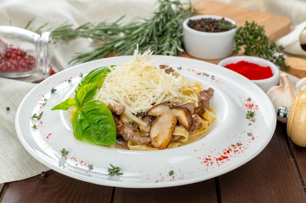 Pasta con i funghi