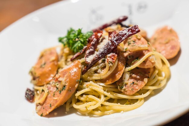 pasta con salsiccia tedesca