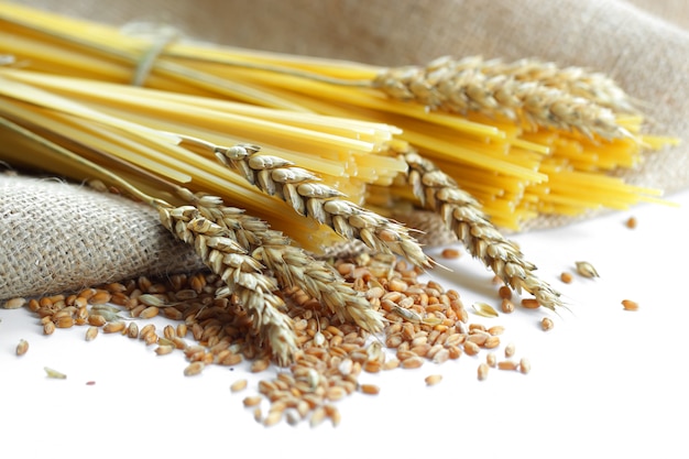 Pasta e chicchi di grano