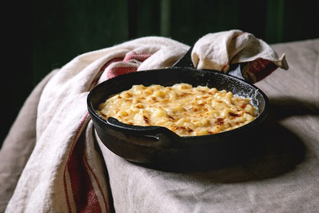 Pasta italiana con formaggio