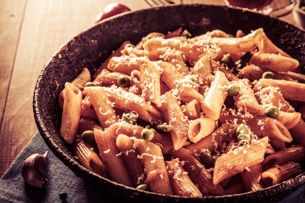 Pasta pronta su legno