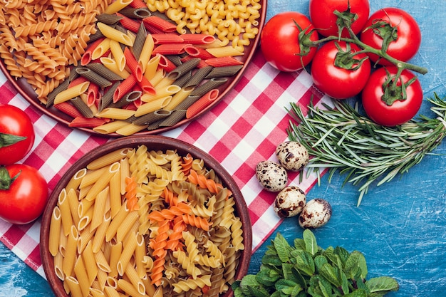 Pasta vari. Concetto di cucina. Vista dall'alto