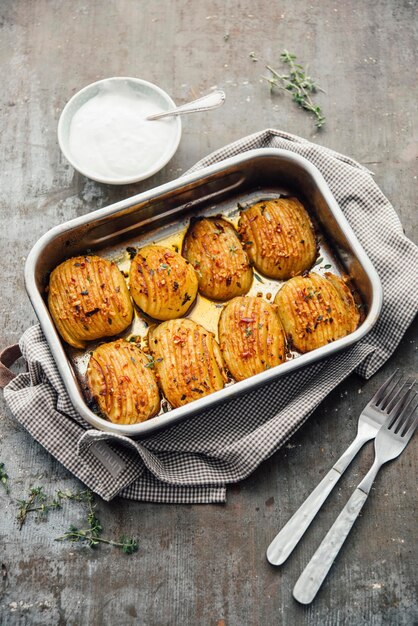 Patate Hasselback al forno in teglia