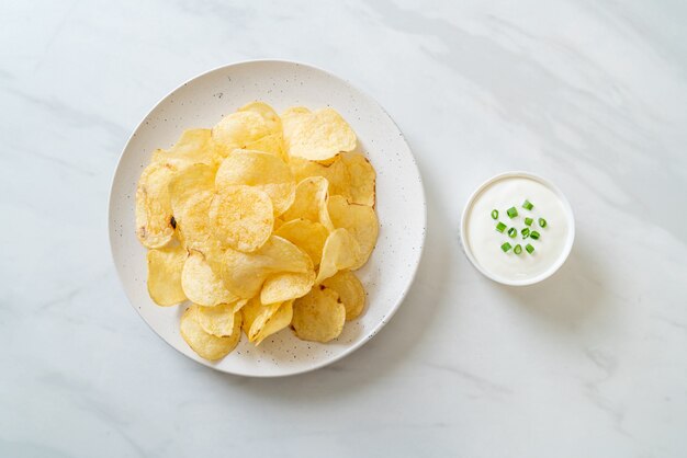 patatine fritte con salsa di panna acida