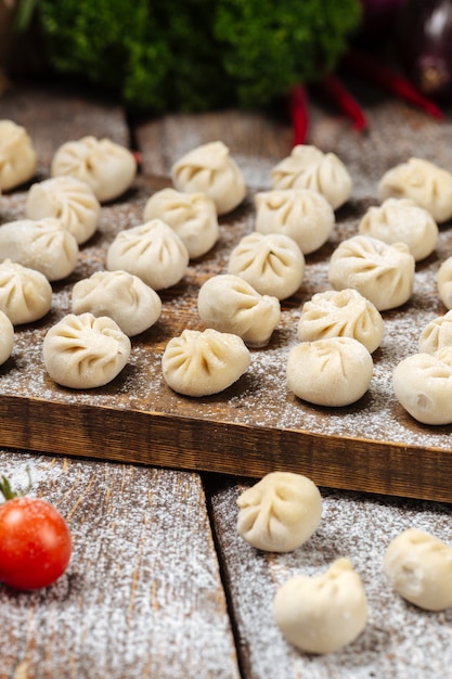 Pelmeni semifiniti fatti in casa