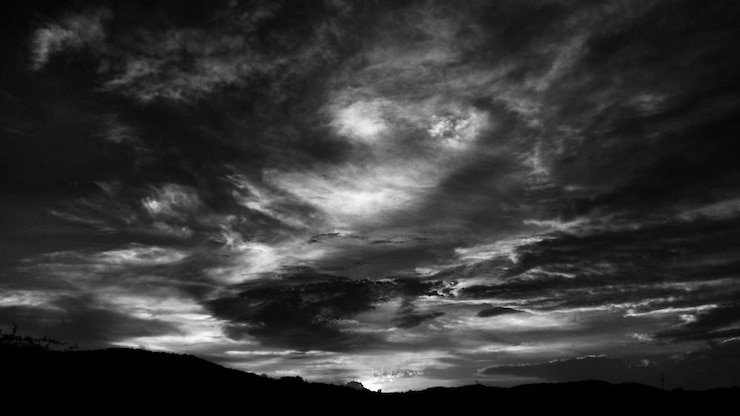 Photo pemandangan indah lanskap dengan latar langit berawan