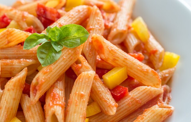 Penne al pomodoro e pepe fresco