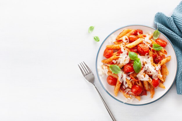 Penne all'italiana con pomodoro e parmigiano