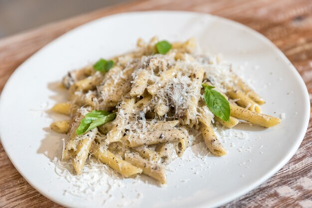 Penne alla carbonara