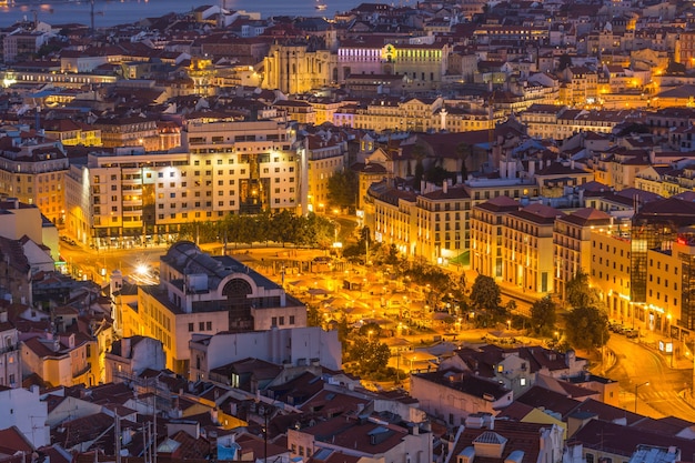 Penombra dell&#39;orizzonte di panorama della città di Lisbona, Portogallo