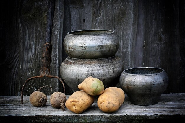 Pentole antiche per cucinare forchetta retrò vintage stile rustico