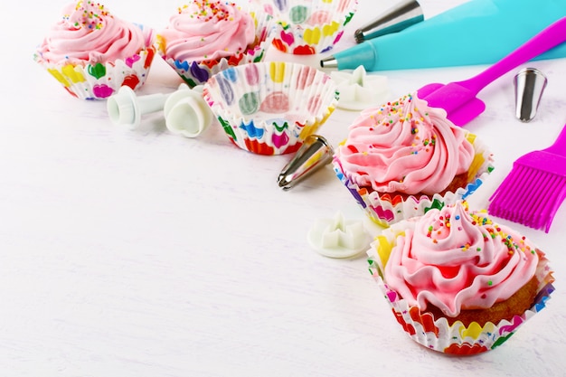 Pentole e cupcakes rosa compleanno