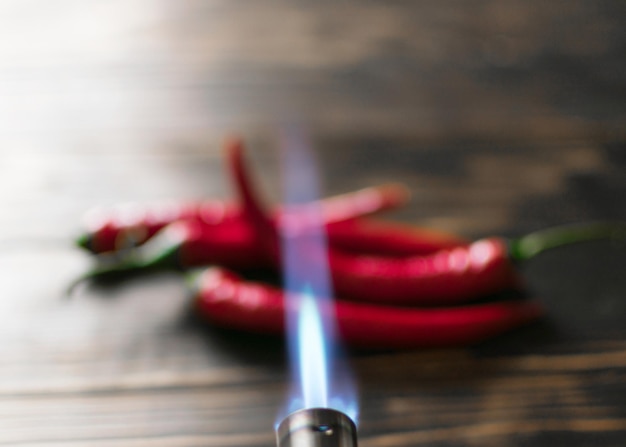 Peperoncino piccante con fuoco