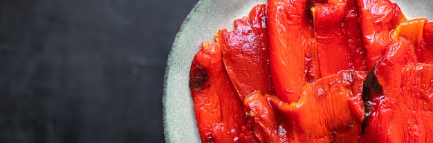 peperoni pelati griglia verdure al forno pepe alla griglia porzione fresca pronta da mangiare spuntino pasto