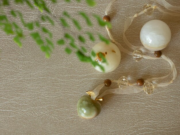 Perline da donna di avventurina con mela e palline di pietra verde semipreziosa