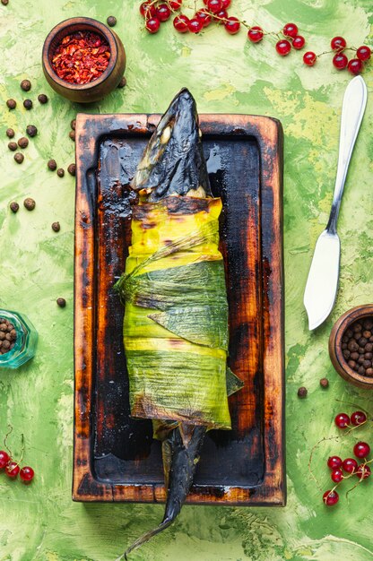 Pesce al forno in porro