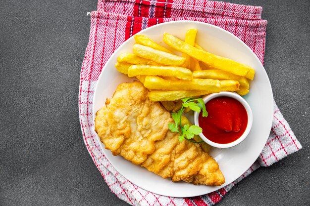 pesce fritto e patatine fritte patatine fritte pasto veloce cibo spuntino sul tavolo copia spazio cibo