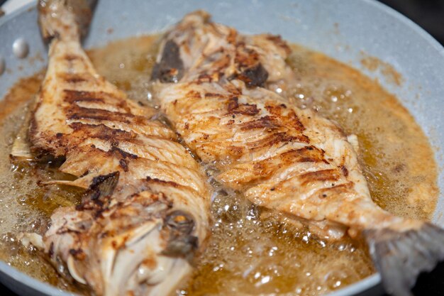 Pesce Peroa pulito e condito Balistes capriscus Pesce tipico della costa dell'Espirito Santo