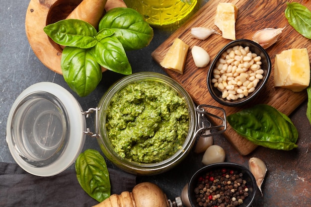 Pesto fatto in casa