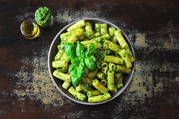 Pesto vegano di pasta pesto.