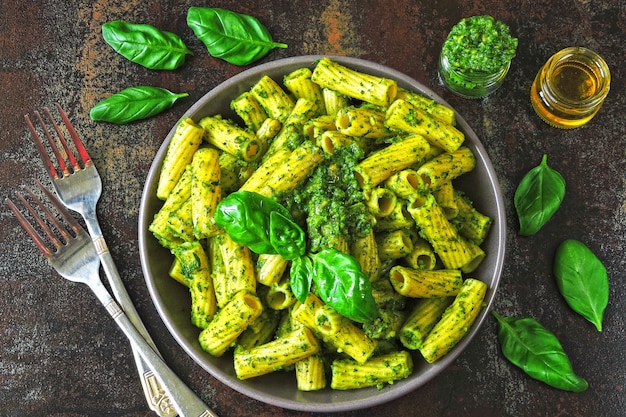 Pesto vegano di pasta pesto.