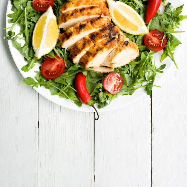 Petti di pollo alla griglia con verdure