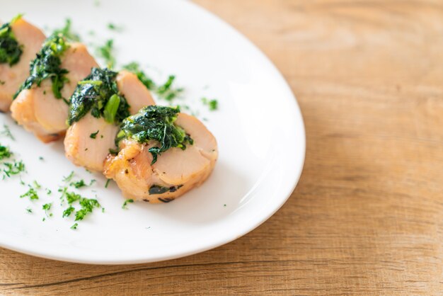 Petti di pollo ripieni di spinaci e formaggio