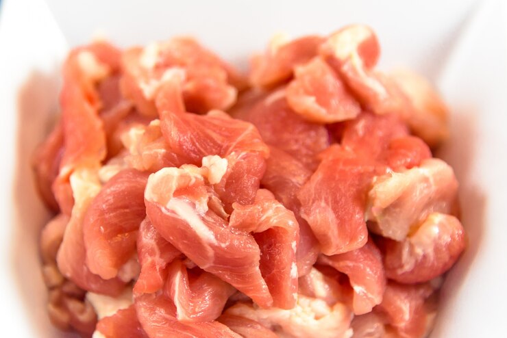 pezzi di carne di maiale.