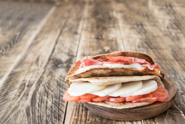 Piadina cibo tipico italiano