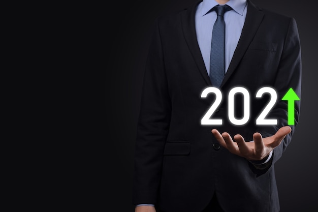 Pianificare la crescita positiva del business nel concetto di anno 2021.