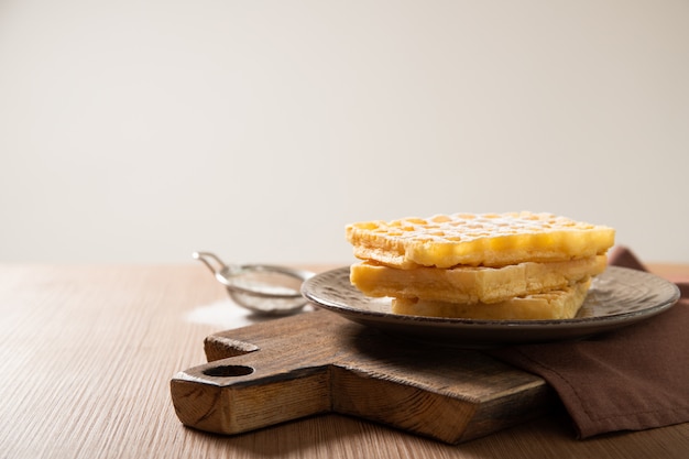 Piastra con deliziosi waffle belgi