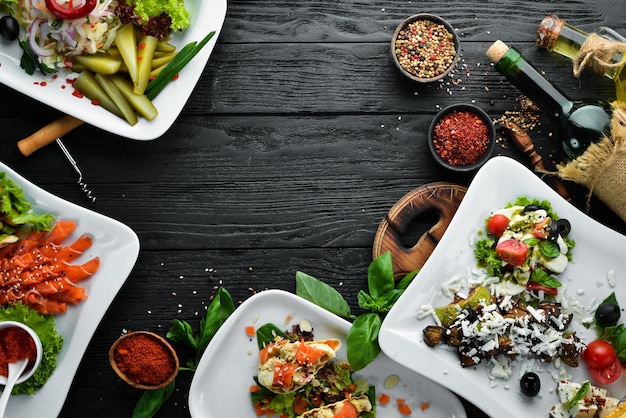 Piatti del ristorante Cucina europea Cibo Vista dall'alto Spazio libero per il testo