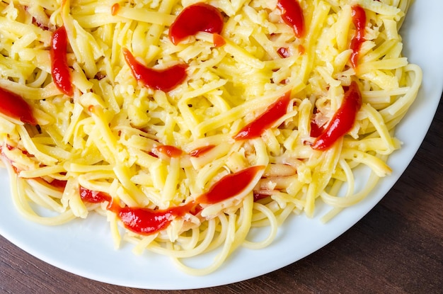 Piatto con spaghetti