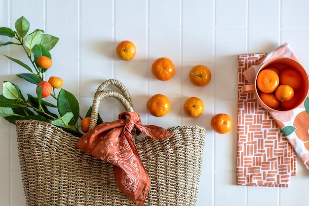 Piatto di cibo di mandarini freschi