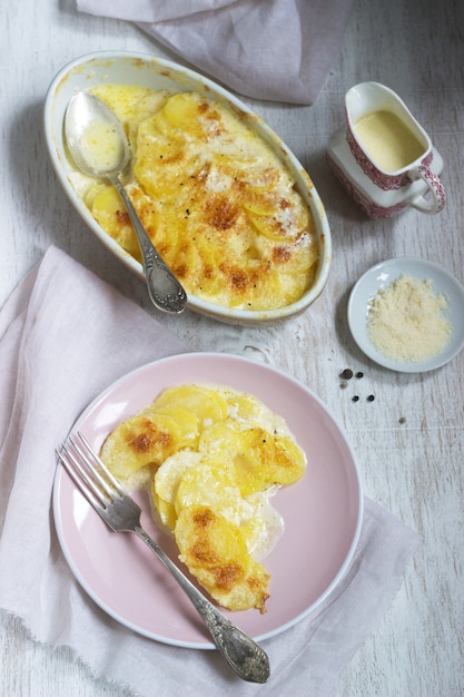 Piatto francese Gratin Dauphinois in forma ceramica