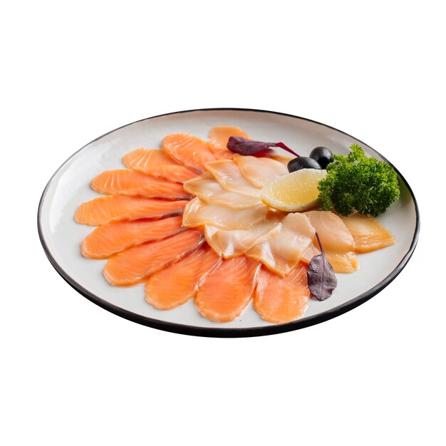 Piatto isolato di antipasto di piatto di pesce assortito
