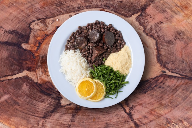 Piatto tradizionale brasiliano feijoada