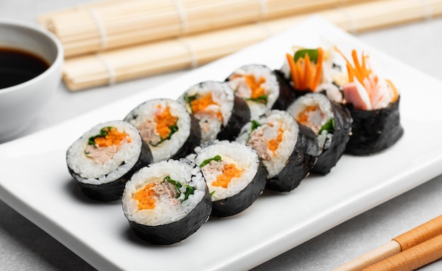 Piatto tradizionale coreano Gimbap