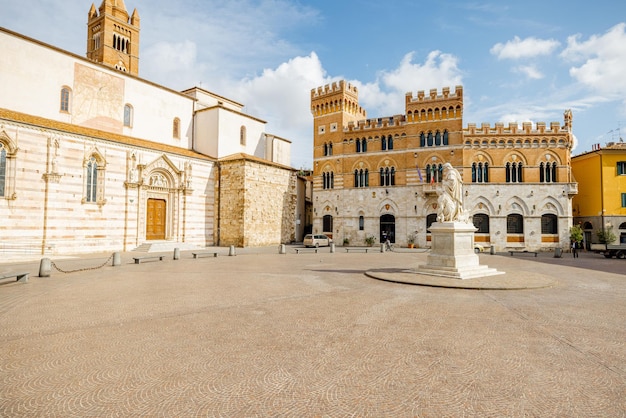 Piazza centrale nella città di grosseto in italia