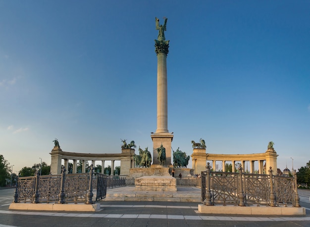 Piazza degli eroi a Budapest