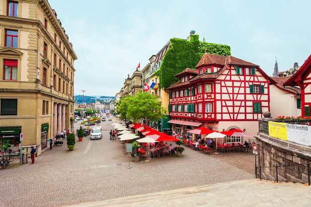 Piazza principale di Hirschenplatz a Lucerna