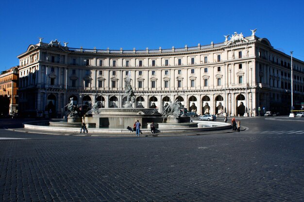 Piazza Repubblica Roma al panorama diurno