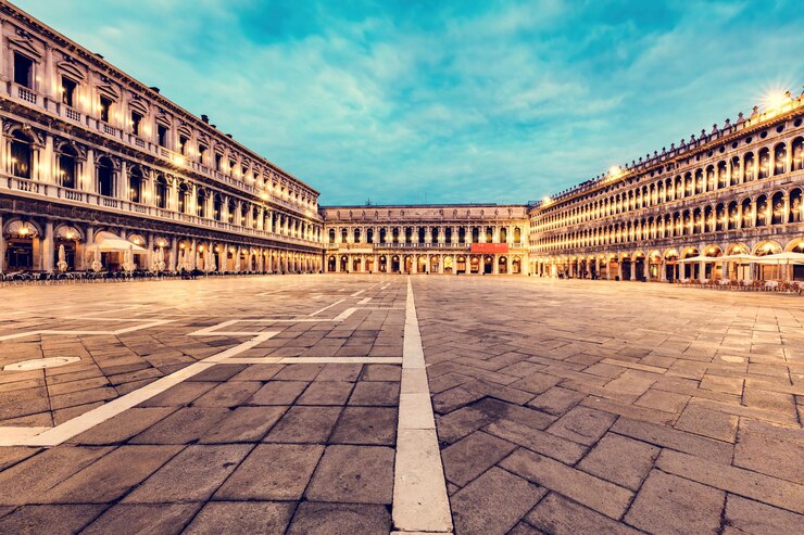 Foto piazza san marco a venezia all'alba