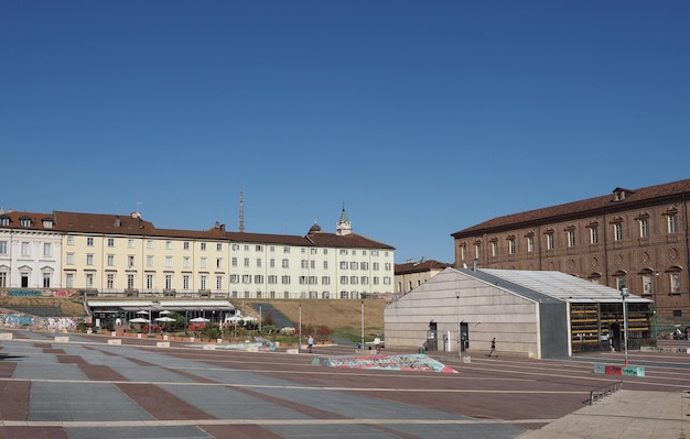 Piazzale Valdo Fusi a Torino