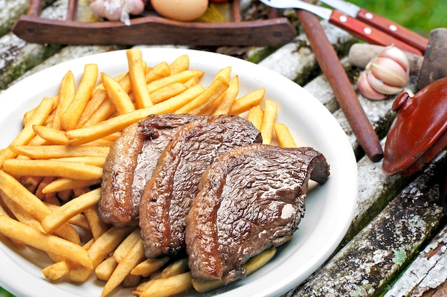 Picanha con patatine e birra