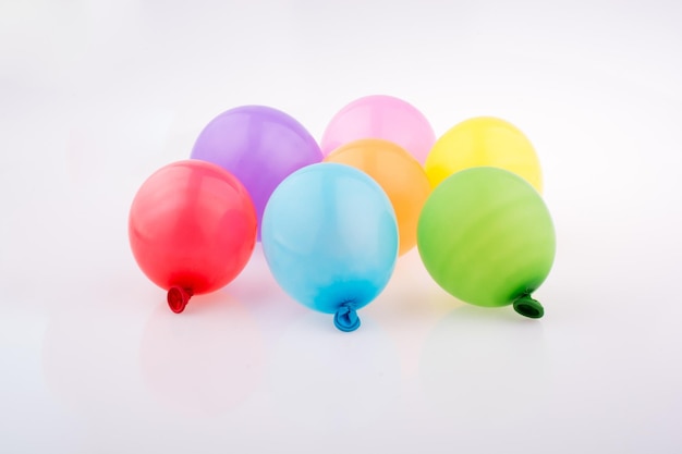 Piccoli palloncini colorati